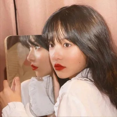 踏浪女人